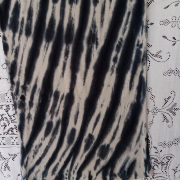 Young, Fabulous, & Broke To Dye Maxi Dress Size: M NWT - Picture 11 of 14